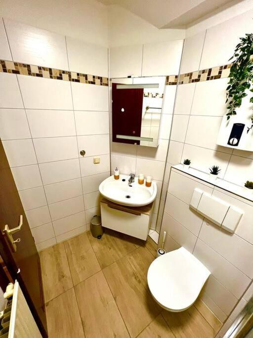 Apartment Zuhause Im Ruhrgebiet 2 Mit Balkon Oberhausen (North Rhine-Westphalia)